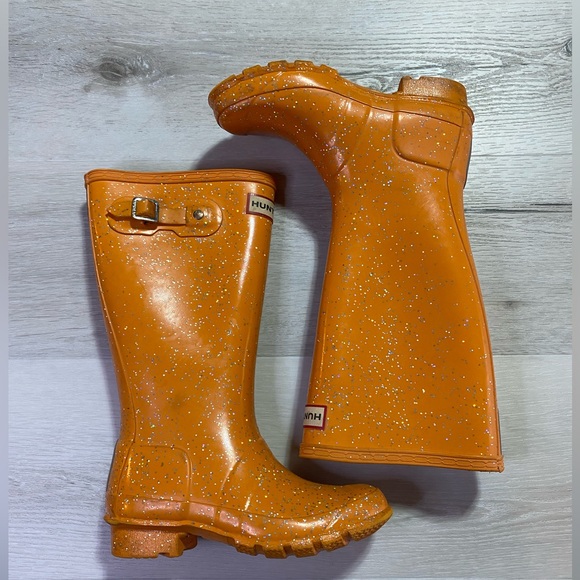 Hunter Other - HUNTER
Kids Original Tall Orange Glitter Rain Boots Size US 1B/2G
